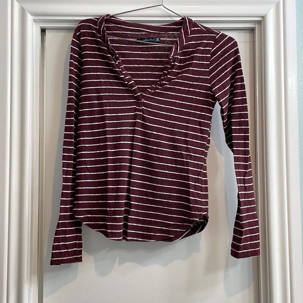 Abercrombie & Fitch Maroon & White Striped V-neck Long Sleeve Shirt XS